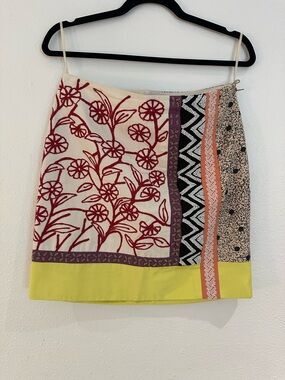 Anthropologie Leifnotes  embroidered beaded skirt size 4 floral Patchwork Boho